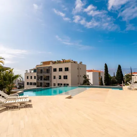 Bay By Amazing Madeira 푼샬